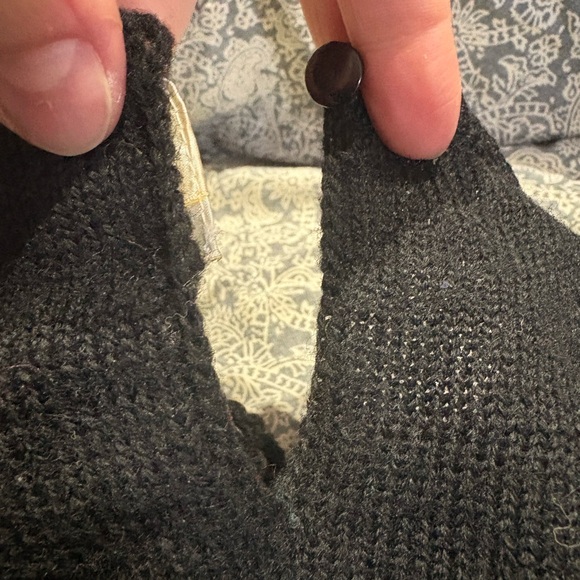 Vintage Susan Bristol 1989 worsted wool black sweater with mistletoe small - Picture 7 of 7